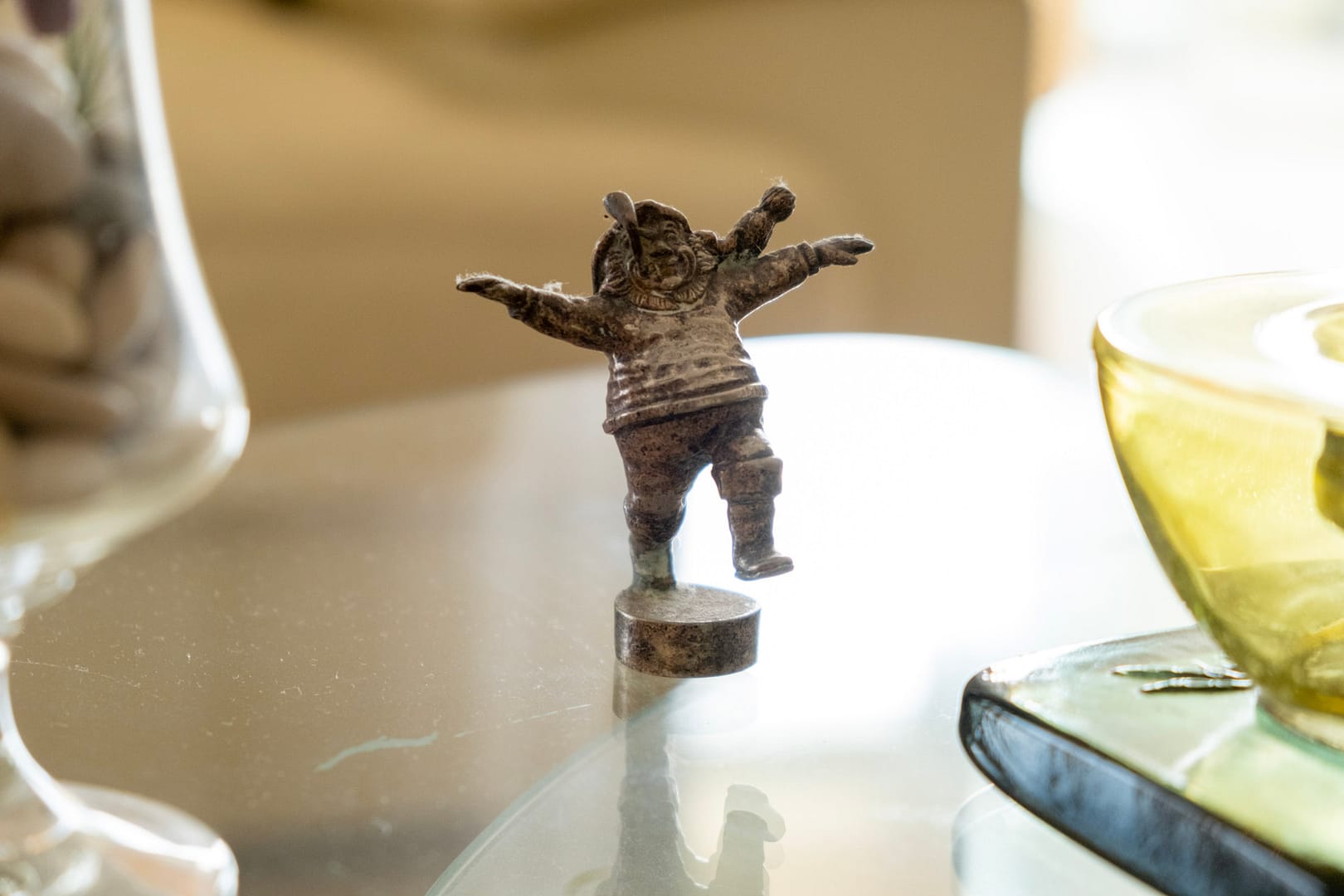 the mascot of the city in England where the owners were born